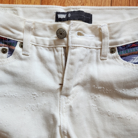 Levi's Retro Vintage Style White Jean Shorts Like New Size 0 - Rare Boho Aztec - Picture 9 of 9